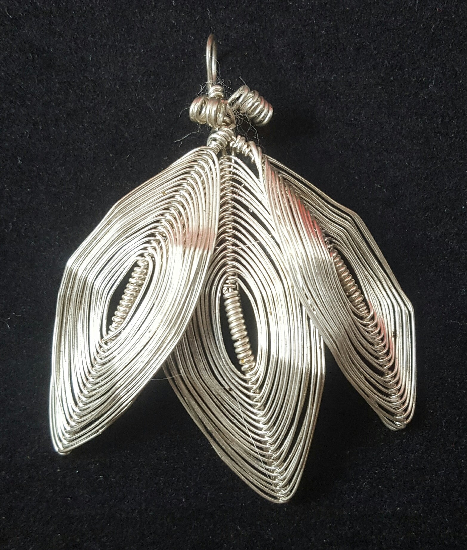 Silver Trio Wire Leaf Pendant